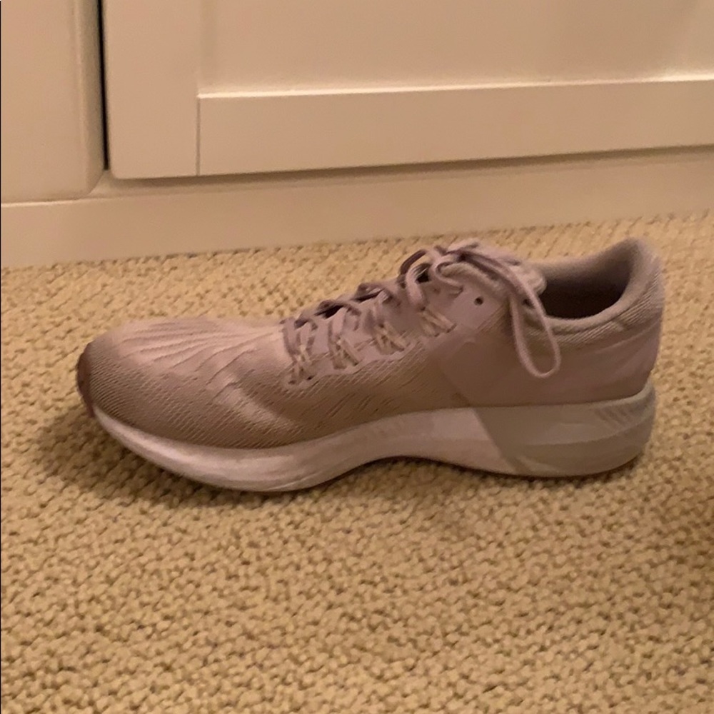 nike zoom structure 22 running shoes- mildly worn